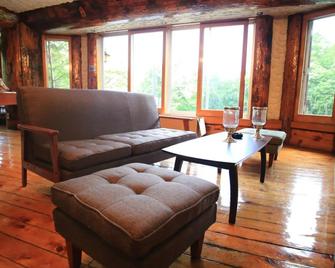 Forest Inn Sangoro - Ямагата - Вітальня