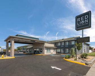Red Lion Inn & Suites Kennewick Tri-Cities - Kennewick - Edificio