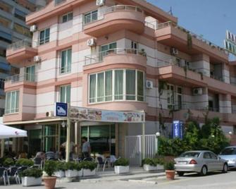 Hotel Kristal - Durrës - Edificio