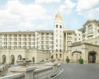 Four Points by Sheraton Yangjiang City Center - Yangjiang - Edificio
