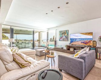 Awesome Home In Cala Del Moral - Cala del Moral - Wohnzimmer
