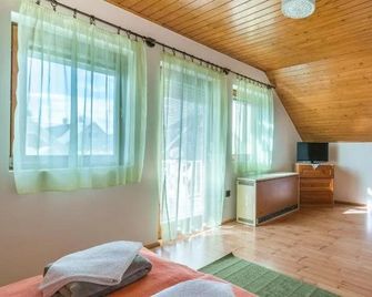 Topaz Apartmanhazak - Balatongyörök