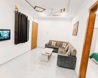 Staeg Mercury 1 Bhk - 101 - Indore - Living room