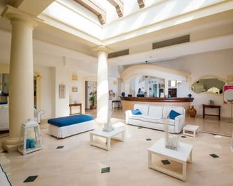 Nicolaus Prime Il Gabbiano Hotel - Pulsano - Lobby