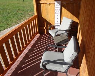 Dragonfly Creek Cabin - Mountain Home - Balcony