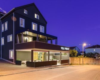 Vila White - Trogir - Rakennus