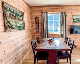 Holiday Home Paerehagen by Interhome - Balestrand - Comedor