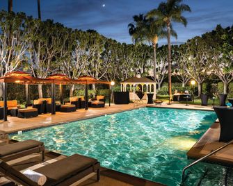 DoubleTree by Hilton Hotel Carson - Carson - Piscine