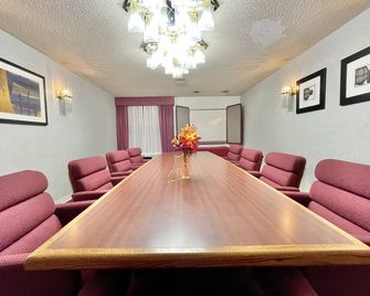 Fairbridge Inn & Suites Fort Wayne - Fort Wayne - Sala de reuniões