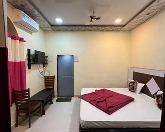 green hill resort - Matheran - Bedroom