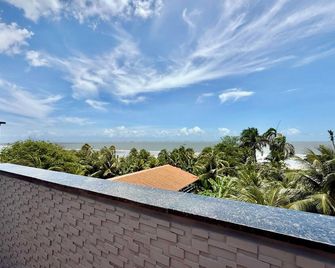 Your Home - Studios Boutique Hotel - São Luís - Parveke