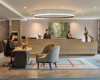 Mespil Hotel - Dublin - Front desk