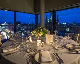 The Fitzwilliam Hotel Belfast - בלפאסט - חדר אוכל