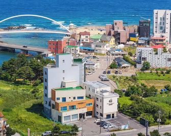 Gangneung Gangmun Stay - Gangneung - Vista esterna