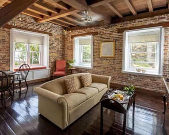 Copper and Lumber Store Hotel - English Harbour