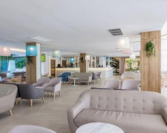 زافيرو بالمانوفا - بالما نوفا - ردهة