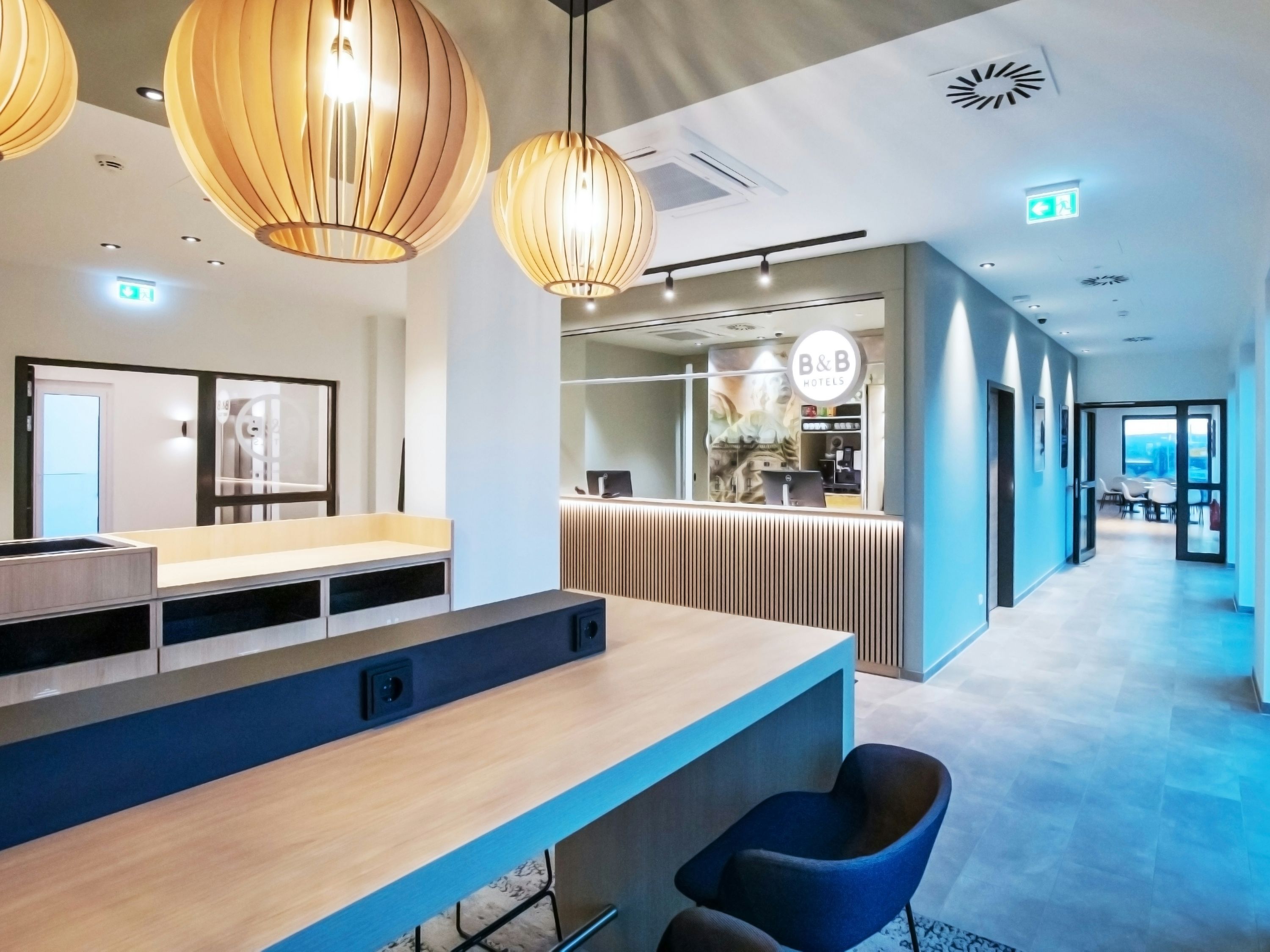 B&b Hotel Würzburg-altstadt - וירצבורג - לובי