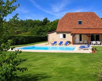 house / villa - 7 rooms - 8 persons - Loubressac - Piscine