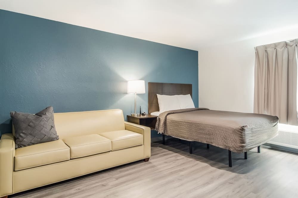 Woodspring Suites Grand Rapids Kentwood thumbnail 3