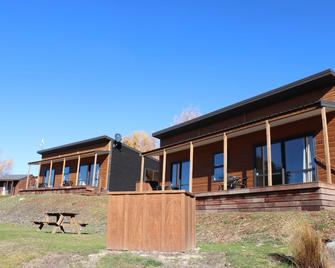 Lakes Edge Holiday Park - Lake Tekapo - Building