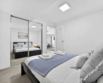 Relaxing Rockingham Hub for Business Travellers - Rockingham - Schlafzimmer