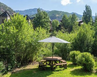 Hotel Room With King Bed at the Mountainside Inn - Telluride - Patio