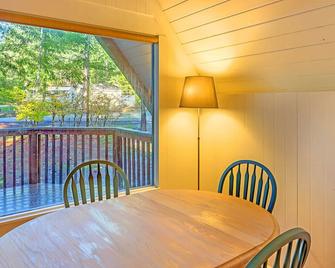 Jupiter Landing - Hoodsport - Dining room