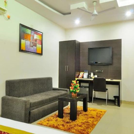 Hotel Sky Rich International