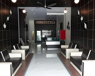 Hotel Jash Palace - Jamnagar - Lobby