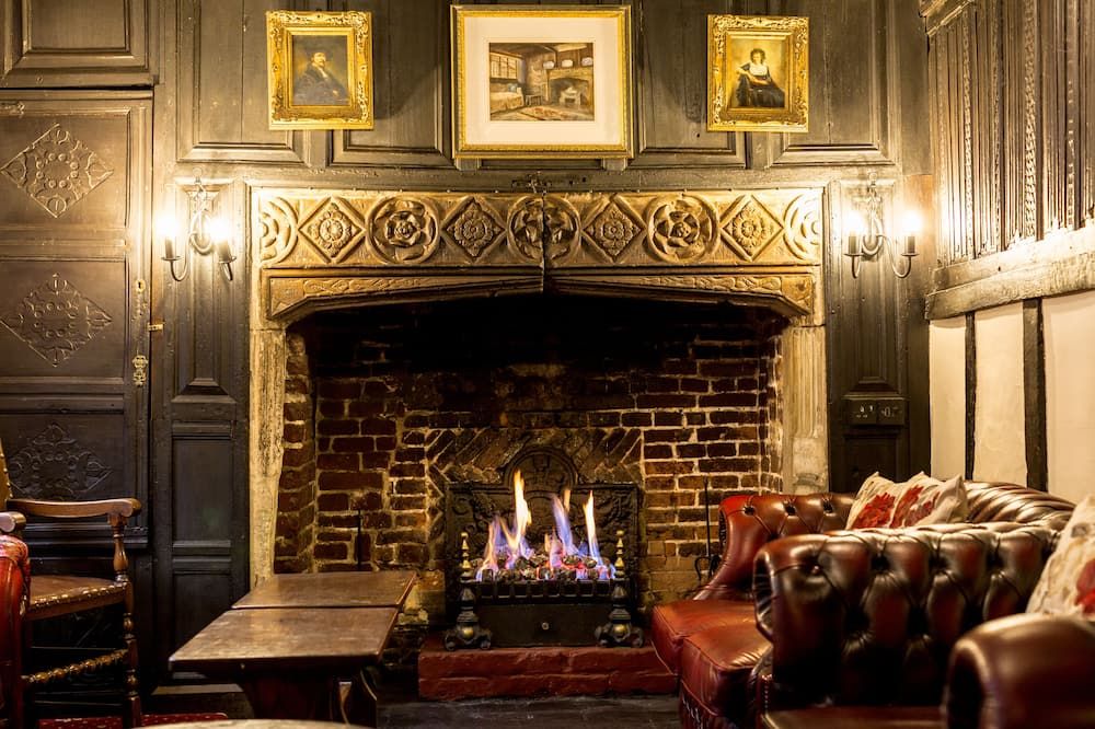 The Mermaid Inn - Rye - Lounge