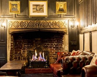 The Mermaid Inn - Rye - Lounge