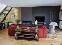 Beautiful Contemporary Villa 220 m2 with Heated Pool - Biarriz - Sala de estar