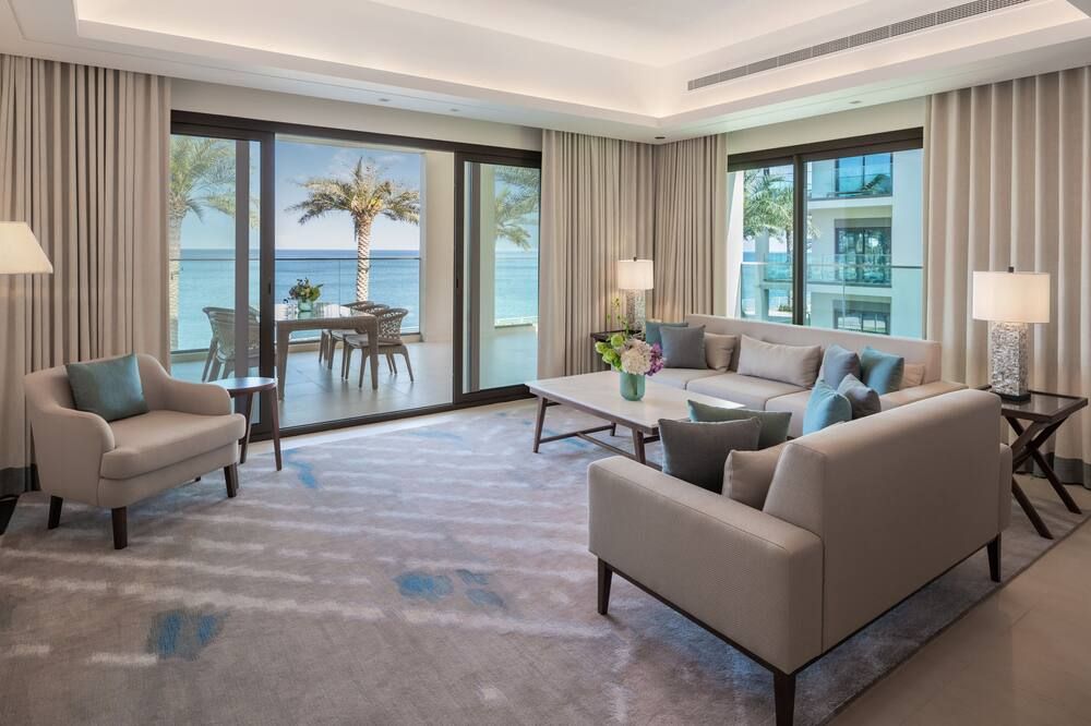 Address Beach Resort Fujairah - Sharm - Living room