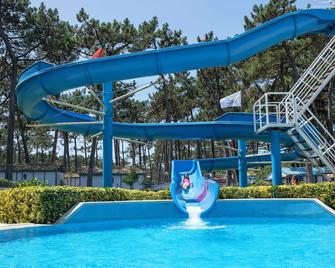 Parque De Campismo Orbitur Sao Pedro De Moel - Marinha Grande - Pool