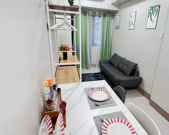 Unistay Shore 3 Poolview W Balcony - Manila