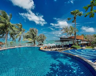 باندارا سبا ريزورت آند بول فيلاس، ساموي - كوه ساموي - حوض السباحة