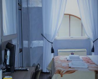 Art And Relax Termini - Rome - Bedroom