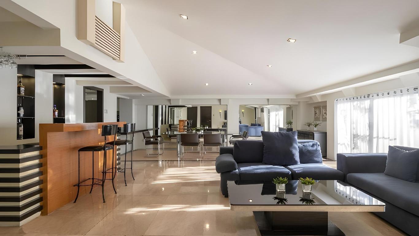 Orchid Garden Suites