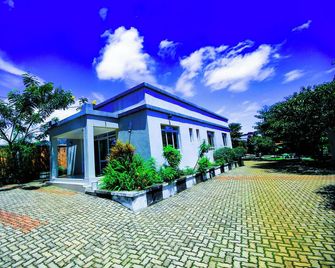 Martins Expert Home - Gisenyi - Budova