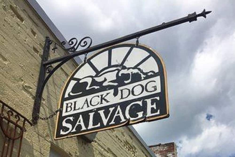 Building view of Historic Urban Downtown Loft 2 Bedroom 2 Bath