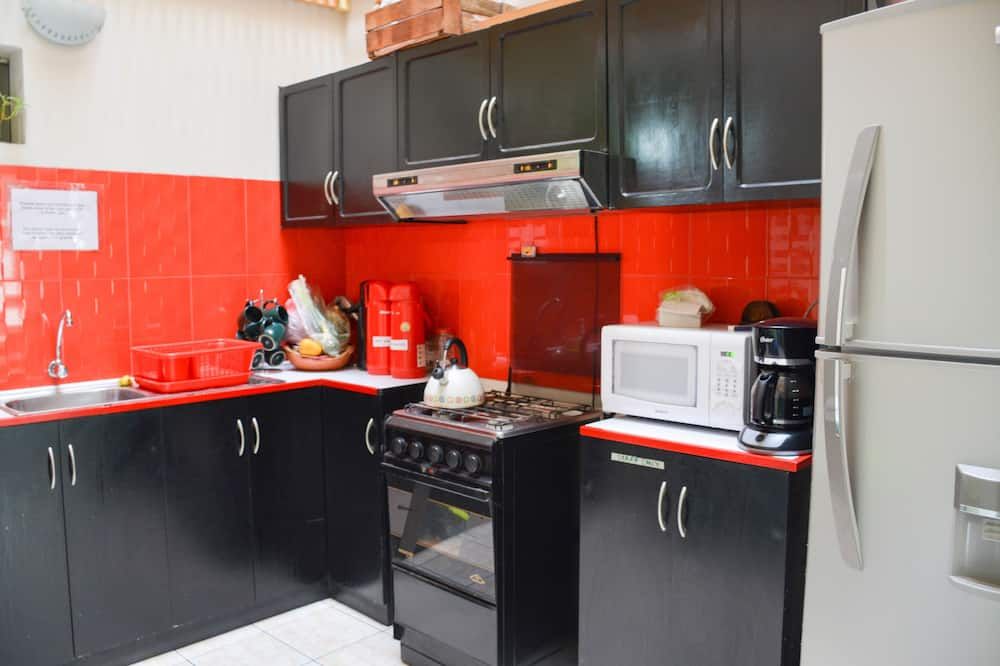 Tupac Lima Airport - לימה - מטבח