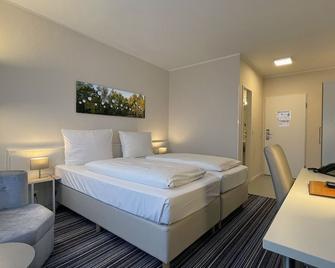 Hotel Astra - Düsseldorf - Bedroom