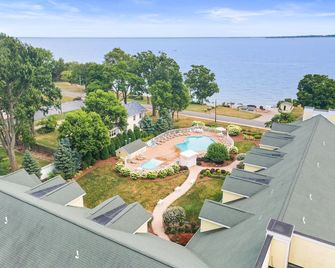 Kelleys Island Venture Resort - Kelleys Island