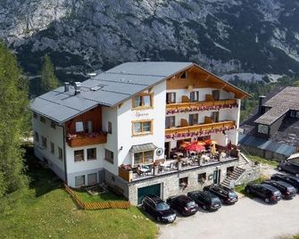 Alpenrose - Tauplitz - Gebäude