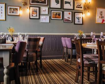 The Devil's Punchbowl Hotel - Hindhead - Restaurace