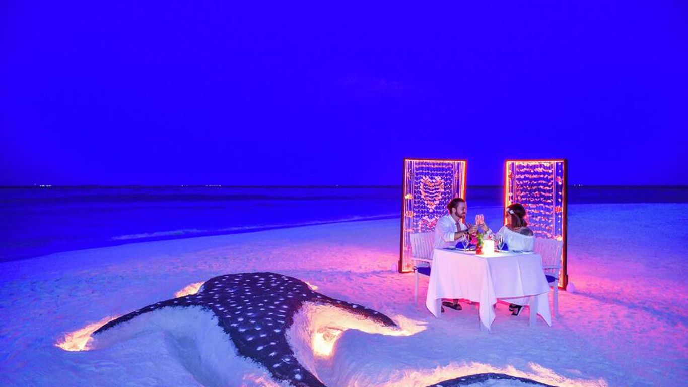 絢麗島阿妲朗俱樂部 - 拉納爾希