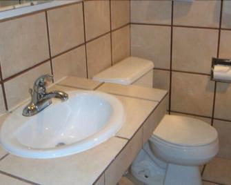 Bel Aire Motel - Missoula - Bathroom
