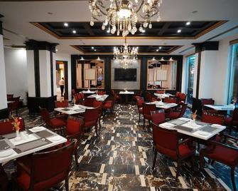 Nine Tree Luxury Hotel & Suites Lahore - Lahore - Restaurant