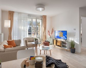 Le Jardin D'edo - Mulhouse - Oturma odası