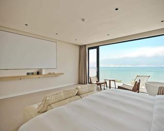 Dali Qiyu Half Hill Seaview Villa - Erhai Branch - Dali - Bedroom